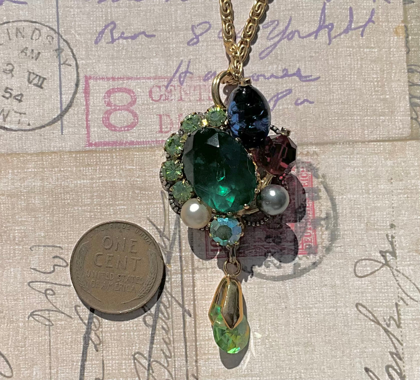 Glam from the 60's pendant