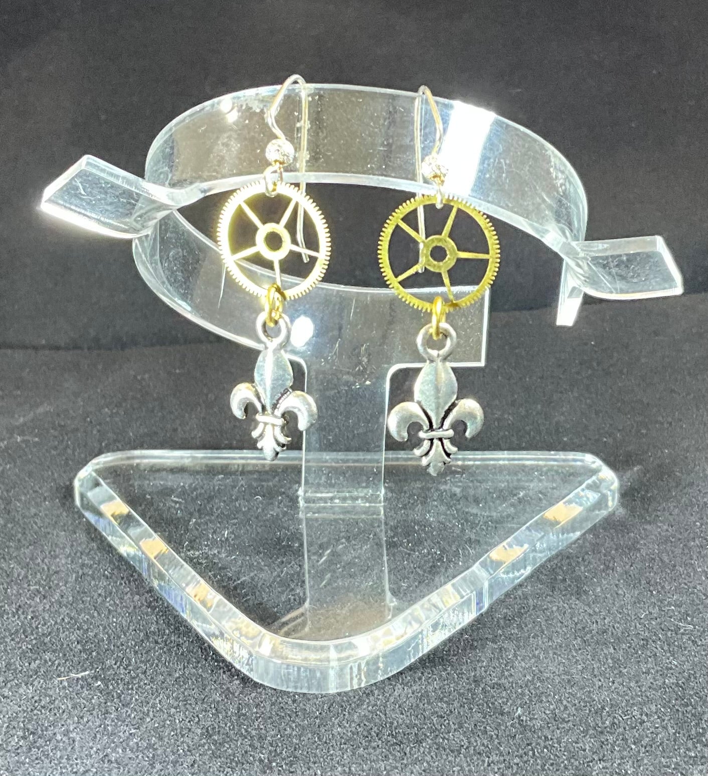 fleurs-de-lis steampunk gear earrings